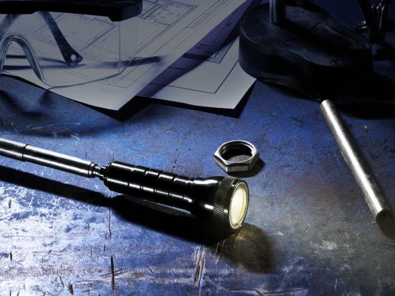 Телескопический фонарь с магнитом Flexion, ver.2, черный